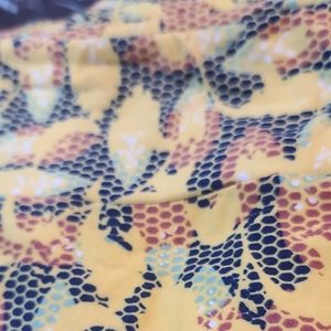 Vibrant Yellow and Black Patterned Leggings